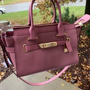 Coach swagger Clearance